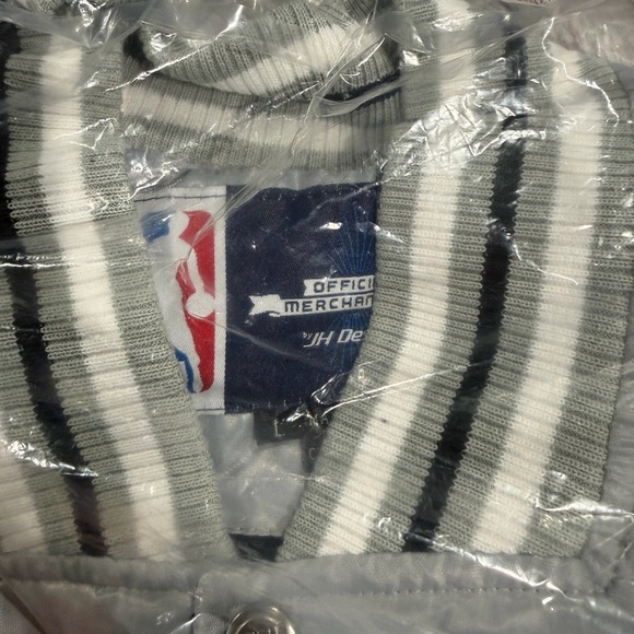 Brooklyn Nets Gray Varsity Jacket NBA Store - Picture 3 of 4